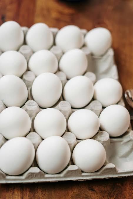 Chicken egg (normal)